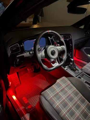 Customer photo review of Carbon Fibre Steering Wheel for VW Golf MK7/7.5 GTI GTE / Tiguan / GLI