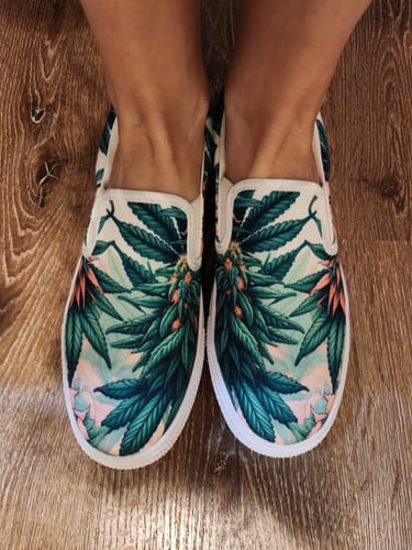 Customer photo review of Pink Haze Canvas Skater Slip-Ons
