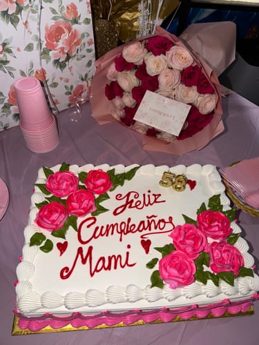 Customer photo review of Pink Deluxe Bouquet