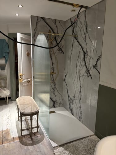 Customer photo review of PVC Marbre Blanc & Noir Calacatta Storm – 260x120 CM