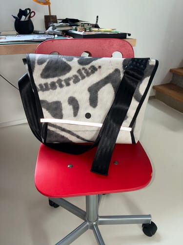Customer photo review of Messenger // BAG KIT