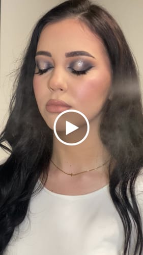Customer video review of GLAM MASTER fiksator šminke