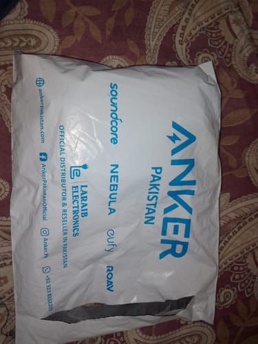Customer photo review of Anker Nano Charger (45W, Smart Display, 180° Foldable)