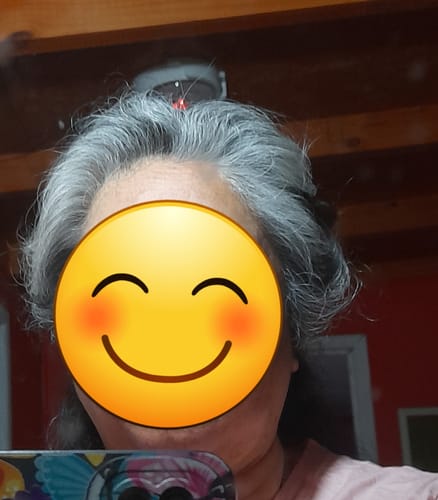 Reseña con foto de un cliente sobre Henna Jamila Hair - Cobrizo Natural y Duradero 👩🏼🦰