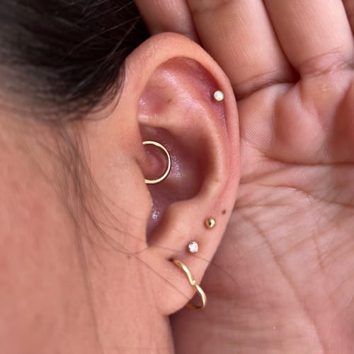 Customer photo review of Piercing 1era Perforación Ópal Titanio