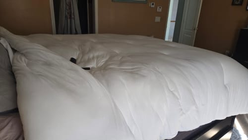 Customer photo review of MarshMellow Comforter