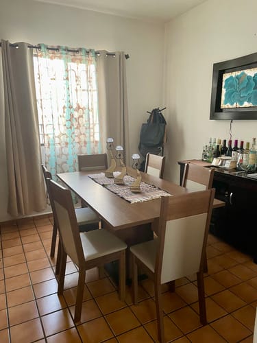 Customer photo review of Juego de Comedor Lousiana Con 6 Sillas Marrón/Crema