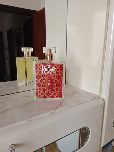 Customer photo review of CAIRO : ispirato a intense tiarè 100ML