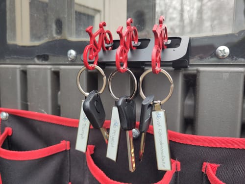 Customer photo review of Metall Schlüsselanhänger personalisiert mit Name, Text, Spruch und Foto