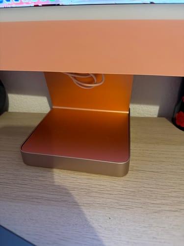 Customer photo review of PULWTOP USB C Hub For iMac 24" M1/M3/M4 ( 7-in-1, M.2 SSD case, Pink)