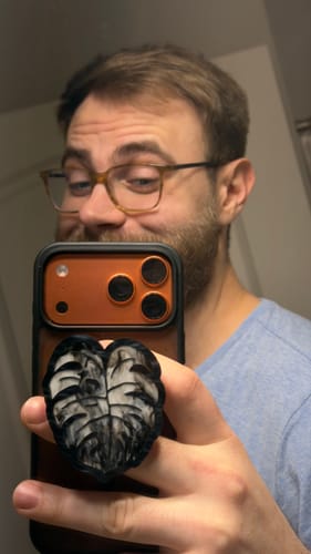 Customer photo review of Monstera MagSafe Phone Charm