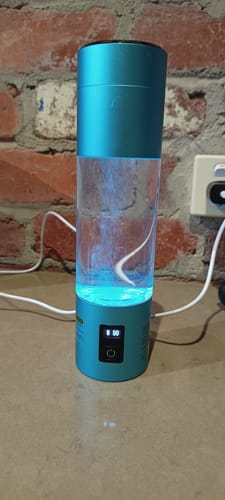 Customer photo review of Evolved H2O™ Advanced Hydrogen: Pro Bottle