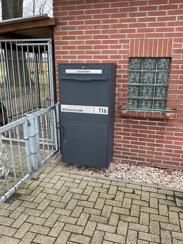 Customer photo review of Variante: mit Namensschild am Briefschlitz