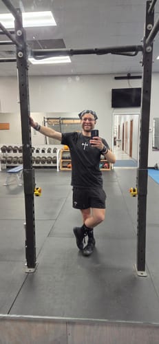 Customer photo review of Sovereign Performance Tee