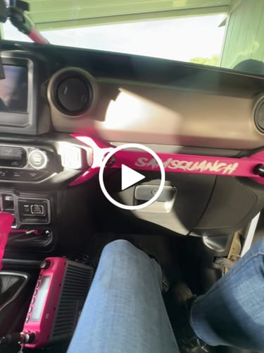 Customer video review of Grab Bar For 2018 - 2023 Jeep Wrangler JL & Gladiator - CMM Offroad