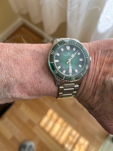Customer photo review of Ocean Series PRO | 300M Waterproof | Dive | Luminous | Calendar | 41mm