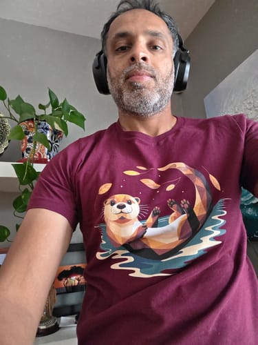 Customer photo review of Sunset Pulse T-Shirt