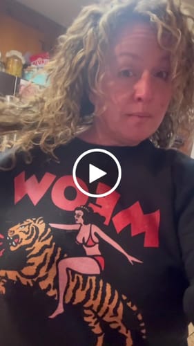 Customer video review of Meow Tiger Sweatshirt