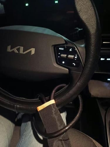 Customer photo review of STEERGUARD™ Steel Cable Steering Wheel Lock
