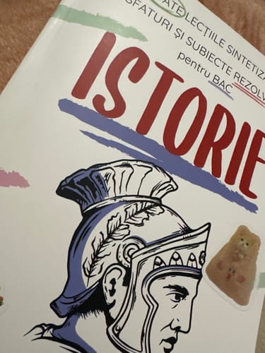 Recenzie cu fotografie de la un client despre Carte Istorie Bacalaureat Bacademia - Ediția II