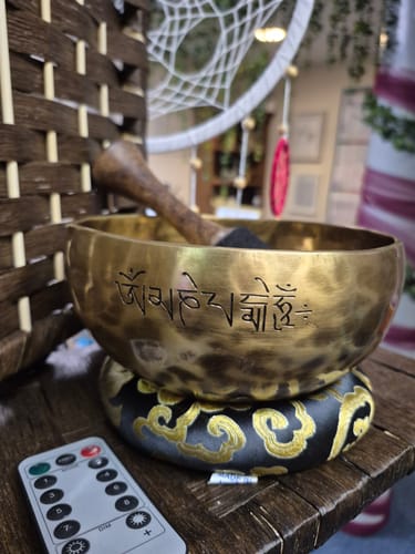 Customer photo review of Himalayas Full Moon Singing Bowl