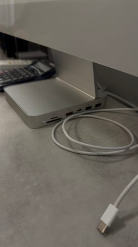 Customer photo review of PULWTOP USB C Docking Station For iMac 24" M1/M3/M4 ( 11-in-1, M.2 SSD case, Silver)