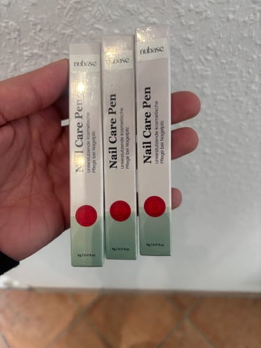 Customer photo review of Nail Care Pen – Wirksam für empfindliche & belastete Nägel