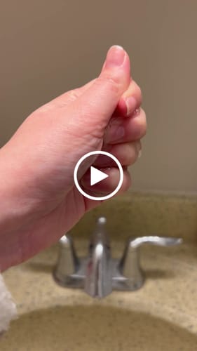 Customer video review of Free (Free Gift, Not Sold Separately) JOVS DIARY Royal Age Polypeptide Facial Mask