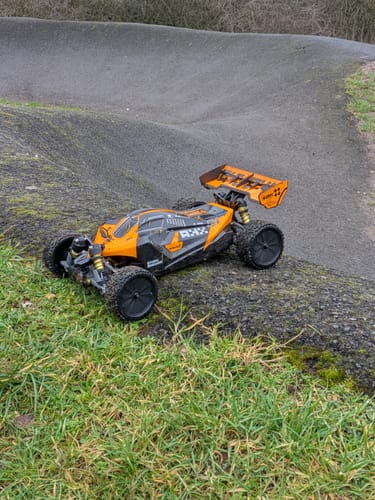 Customer photo review of Rlaarlo Storm Breaker 1/10 Metal Brushless RTR 4WD Buggy | SBK10