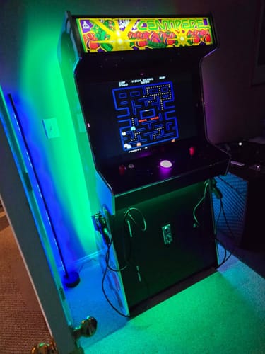 Customer photo review of 2 PLAYER STANDUP Arcade Machine With 2 shooting Guns 4600 Games Multi-cade Upright Retro Cabinet Black
