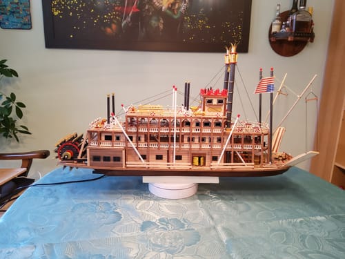 Reseña con foto de un cliente sobre Maqueta Barco Mississippi
