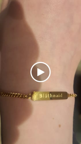 Customer video review of The Engraved Bracelet Gold