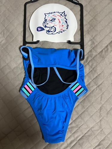 Customer photo review of LENNOX ONE PIECE || Cancun|Breeze