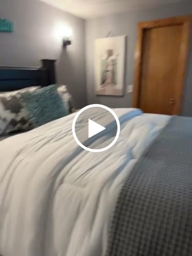 Customer video review of MarshMellow Comforter