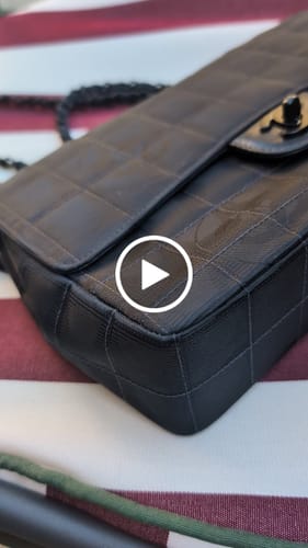Customer video review of Medium Single Flap