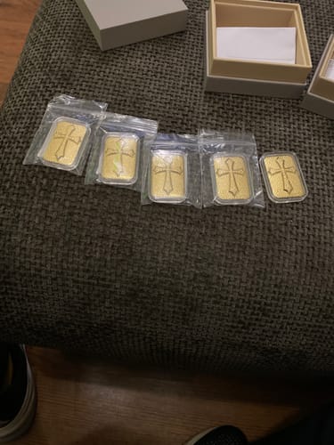 Customer photo review of 24K Yellow Gold (99.99% Gold Purity)Essential Cross