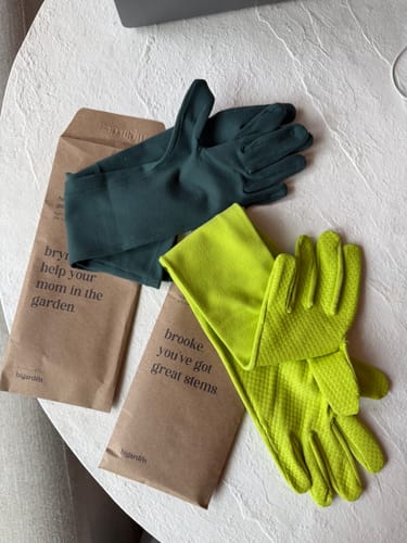 Customer photo review of grass high rise gloves