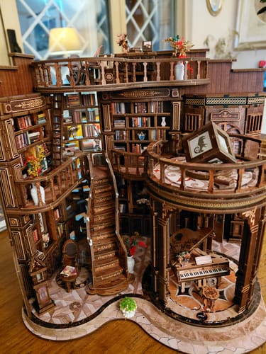 Customer photo review of Dreamy Book Hall Book Nook