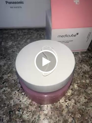 Customer video review of كريم ميديكيوب بالكبسولات الوردي بالكولاجين بي دي آر إن لشد ونضارة البشرة – 50مل