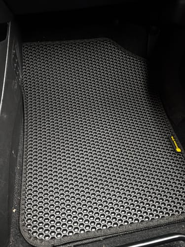 Customer photo review of E-Auto Fußmatten nach Maß - Vorne