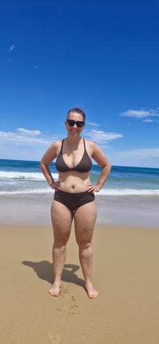 Customer photo review of 'Uplift' Plunging Bikini Top