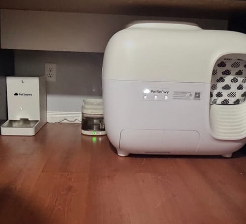 Customer photo review of Wireless Weight-Sensing Pet Fountain