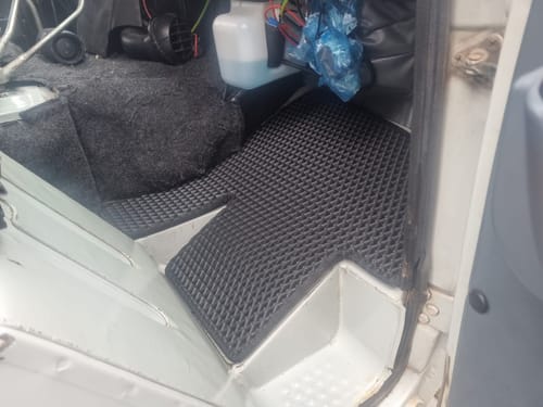 Customer photo review of Fußmatten für Van - Vorne