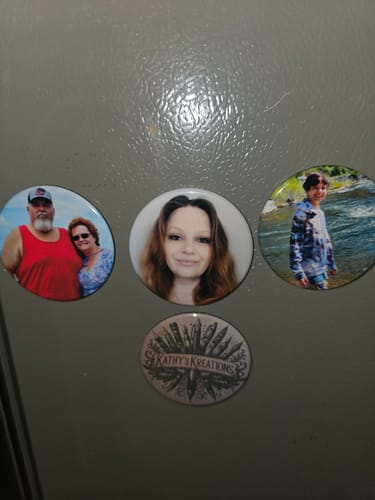 Customer photo review of Round Magnets