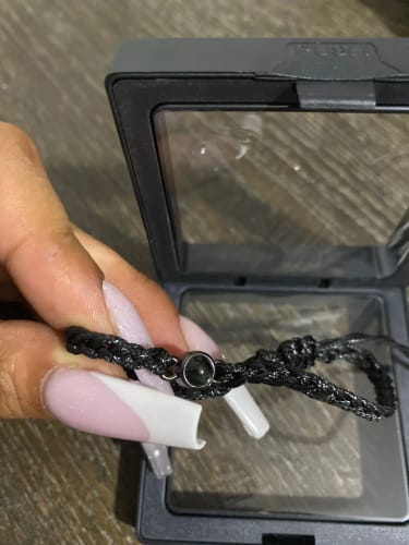 Reseña con foto de un cliente sobre Pulsera con Foto Dentro "Mágica"