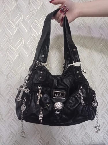 Customer photo review of women Y2k girl Vintage Harajuku full of chains gothic Rivet spike Gothic One Shoulder Handbag Women’s punk Tote Steampunk Bags