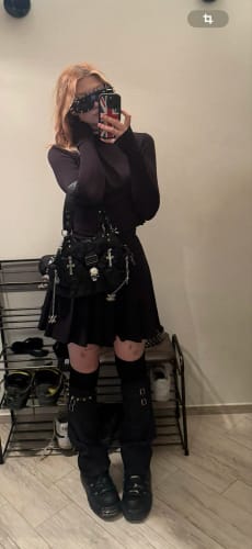 Customer photo review of women Y2k girl Vintage Harajuku full of chains gothic Rivet spike Gothic One Shoulder Handbag Women’s punk Tote Steampunk Bags