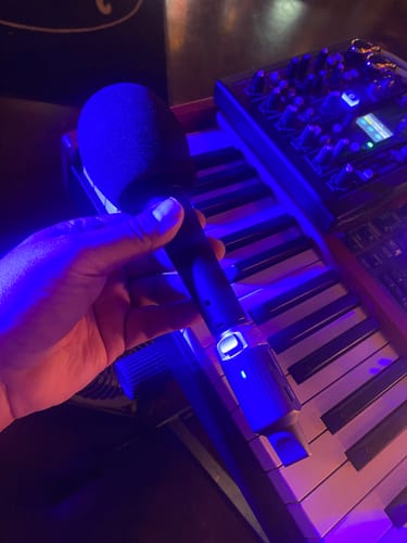 Customer photo review of XL-aiR UHF Wireless System for Dynamic Microphones – Pro XLR Audio, 165ft (50m) Range, 6-Hour Battery