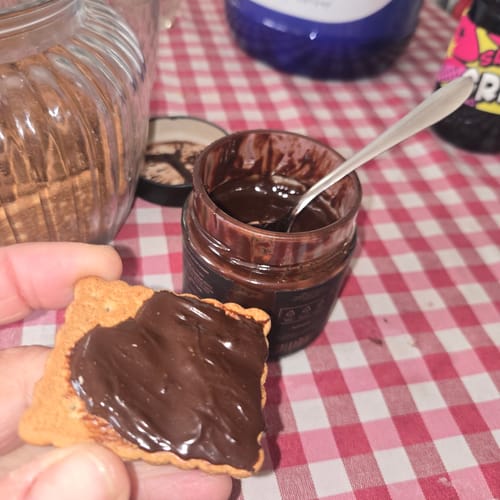 Customer photo review of KETOCIOK DARK 250G CREMA SPALMABILE NOCCIOLE IGP SENZA DOLCIFICANTI