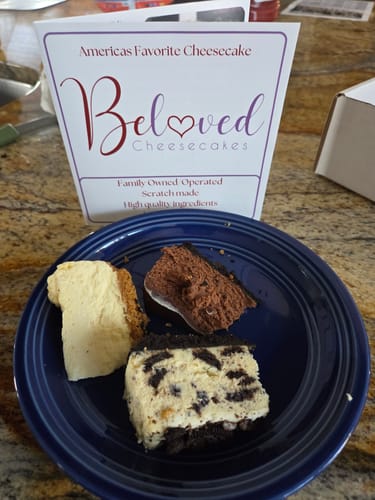 Customer photo review of Bakers Choice Cheesecake Sampler